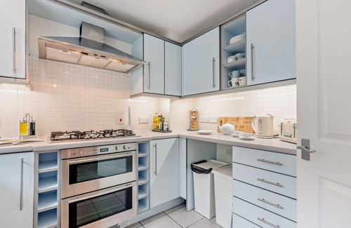 Nailsworth Cottage | Dog friendly Cotswold cottage - 5 Stone Cottage