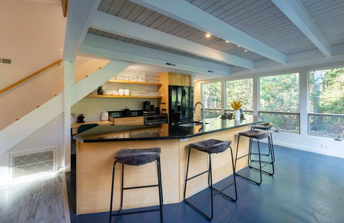 Grantham House | Dog-Friendly, Eastman Community Resort