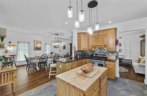 East Stroudsburg House | Dog Friendly Farmhouse w/Pool, Hot Tub, Fire Pit