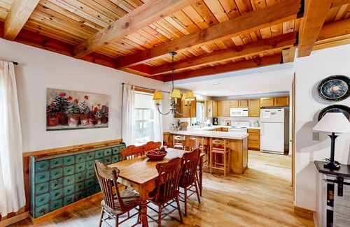 Tahoe Pines House | Dog-friendly forest cabin with deck & fireplace, blocks to Lake Tahoe/trails