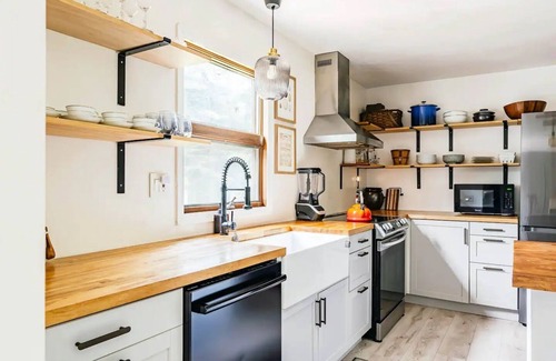 Barryville House | Dog-friendly Forest Summer Retreat in the Catskills