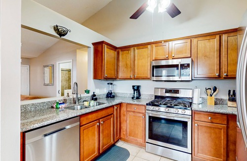 Niceville House | Dog-friendly home near Destin, golf, & sports courts with fireplace, grill, W/D