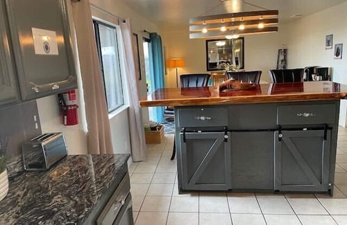 Coarsegold House | Dog Friendly/Hot Tub/Elements Suite