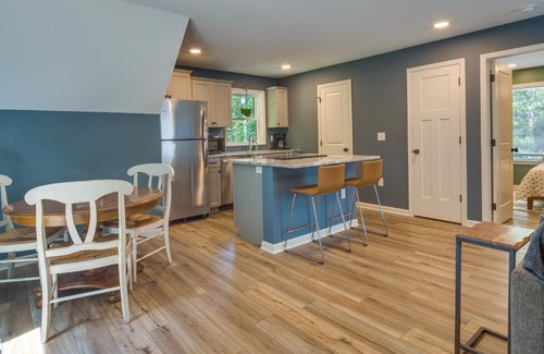 Mills River Apartment | Dog-Friendly Mills River Retreat Near Hiking!