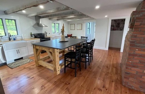 Freedom House | Dog Friendly, Modern Retreat w/Stunning View