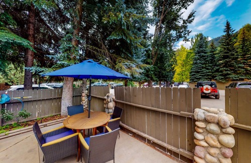 West End Apartment | Dog-friendly room on Main St - pool & hot tub - walk to lifts, ground-floor