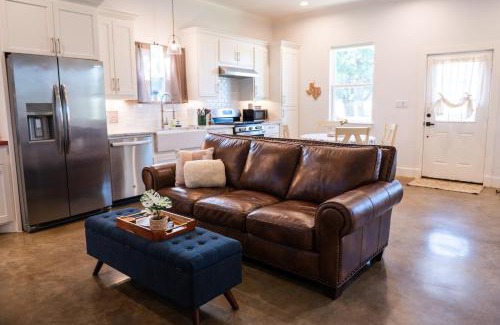 Era House | Dog-Friendly Texas Ranch with Patio, Horses On-Site