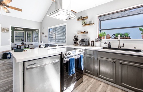 Sugarloaf House | Dog-Friendly Victorian Cottage with Private Hot Tub, EV Charger, Firepit, & WiFi