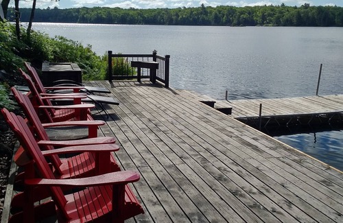 Whitestone Cottage | Dog friendly, waterfront cottage, perfect for families, sleeps 10, boat incl.