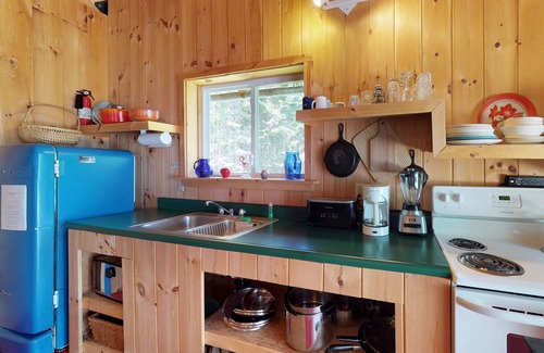 Northeast Somerset Cabin | Dog-Friendly Waterfront Home with Dock Access & Firepit - Close to Fishing & Hiking