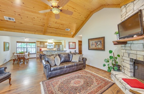 Wills Point House | Dog-Friendly Wills Point Home w/Grill on 10 Acres