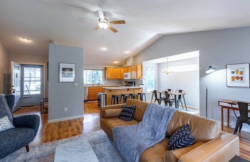 Mountain View House | Dog Ok | 5min to Restaurants | Patio