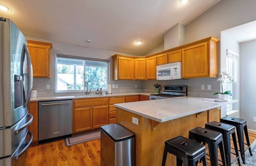 Mountain View House | Dog Ok | 5min to Restaurants | Patio