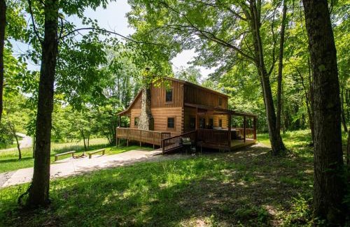 Logan House | Dogwood - by The Chalets