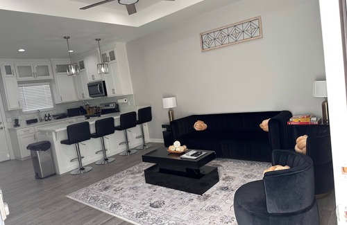 Weslaco House | Doho-Enterprise Villa