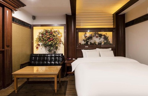 Doksan-dong Hotel | Doksan 3S Hotel