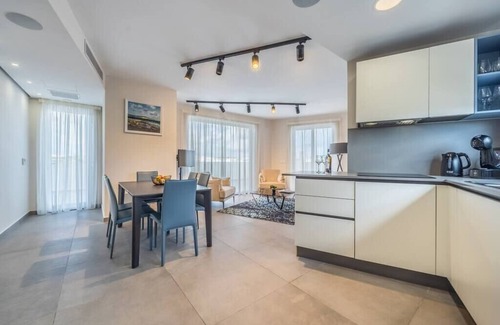 Madliena Apartment | Dolce Pieta' : Penthouse with Jacuzzi