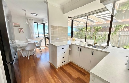 North Beach House | Dolce Vista - North Beach Coastal Haven