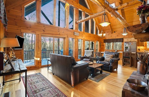 South Bloomingville Cabin | Dolce Vita | Hocking Hills