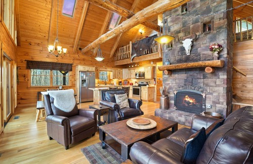 South Bloomingville Cabin | Dolce Vita | Hocking Hills
