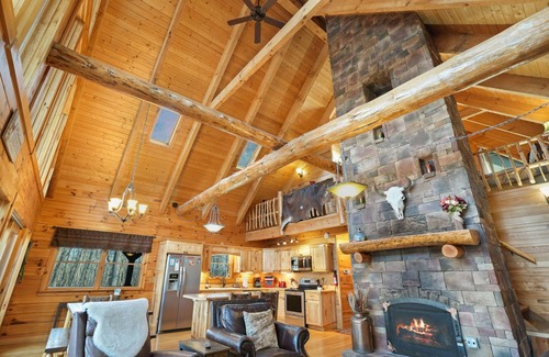 South Bloomingville Cabin | Dolce Vita | Hocking Hills