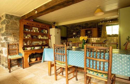 Trefeglwys House | Dolgenau Cottages