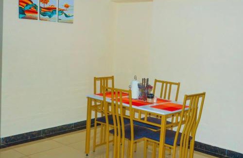 Lavington Apartment | Dolly cosy Apartment