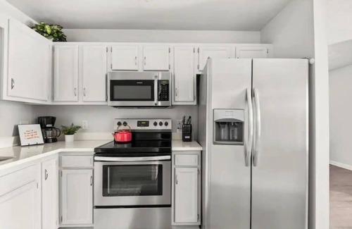 Hadley - Washington House | DOLLY fun time getaway! Minutes from Broadway &Fun