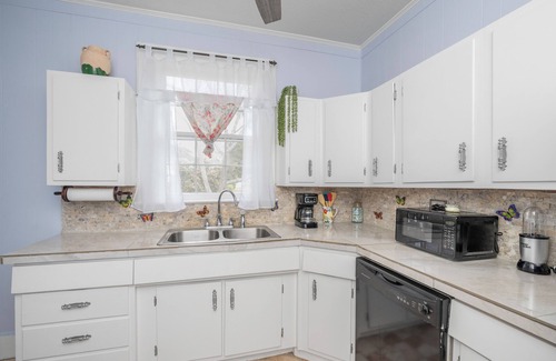 Wetumpka House | Dolly I: Cozy 3-bedroom home near downtown Wetumpka