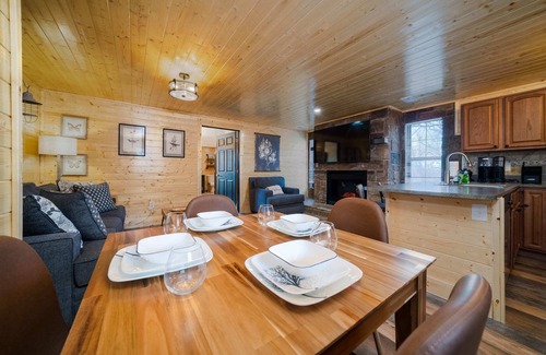 Caton Condo | Dolly's Castle Unit 4
