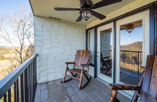 Caton Condo | Dolly's Castle Unit 4