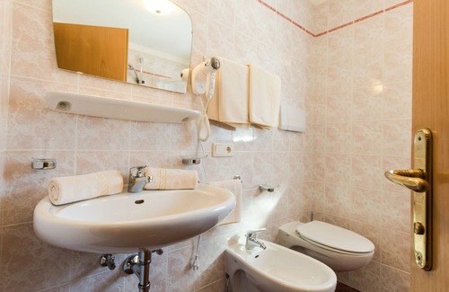 La Villa Apartment | DOLOMITES accommodation. Ideal for YOUR vacation, whether in summer or in the snow.