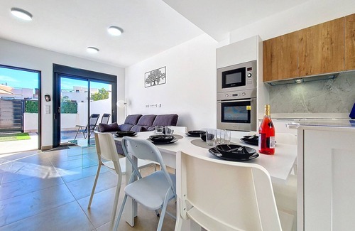 Dolores de Pacheco Villa | Dolores Villa - 5210