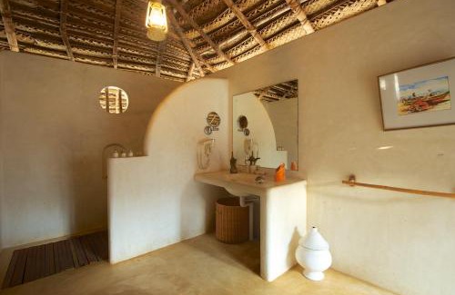 Etalai Resort | Dolphin Beach Resort