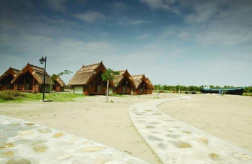 Sfantu Gheorghe Other | Dolphin Camping