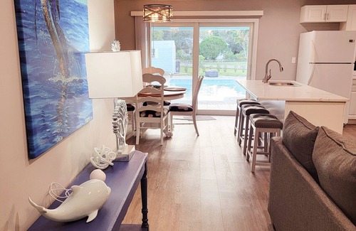 Stuart House | Dolphin Downtown Coastal Cottage w/Pool