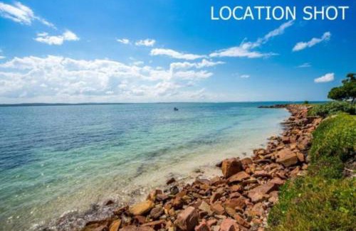 Corlette Apartment | Dolphin Shores