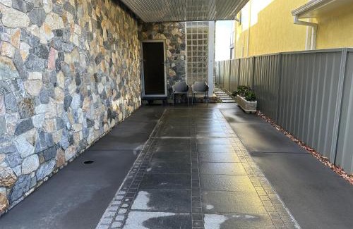 Corlette Apartment | Dolphin Shores
