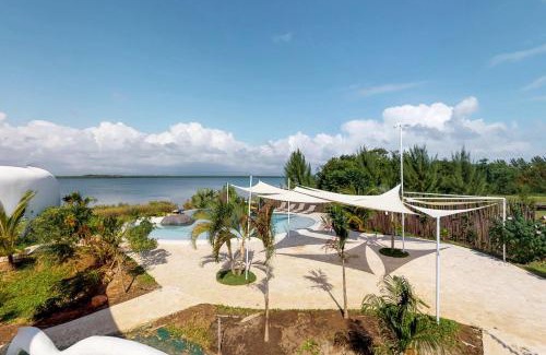 Cocoplum Villa | Dolphin @ Swan Villas