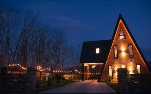 Vernesti Ski Chalet | Dom Chalet