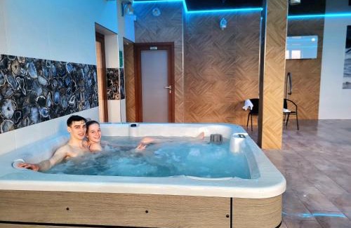 Jastrzebia Gora House | Dom Jastrzębia z basenem i jacuzzi