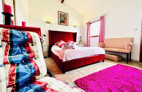 Saint-Pierre-le-Moutier House | Domain de Guiblain. large country home 10km from Magny-Cours with pool/jacuzzi