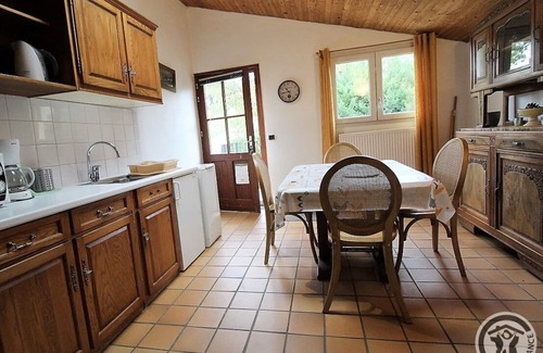 Les Echets House | Domaine Albert - POMMIERS