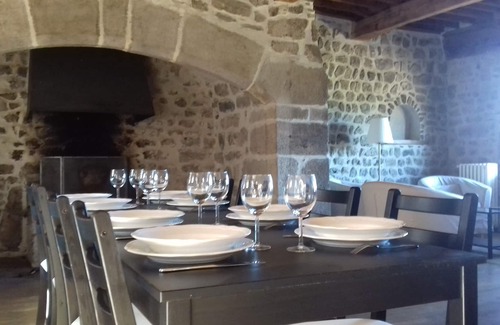 Burdignes House | Domaine de Béchetoile, group lodging and restoration