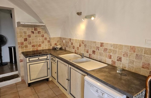 Sauve Apartment | Domaine de Bagard - Gîte la SOURCE 62m² 4/6 pers Large terrace