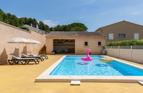 Visan Apartment | Domaine de Majobert by Interhome