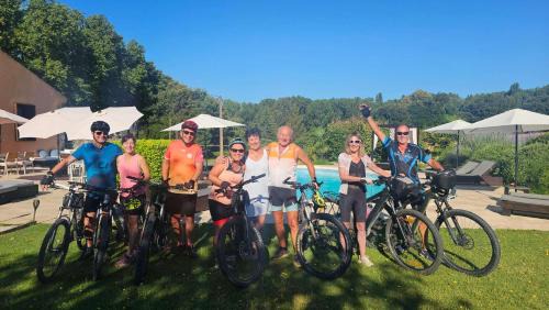 Reillanne Bed & Breakfast | Domaine De Pradaous