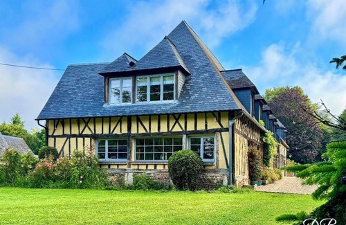 Le Fidelaire House | Domaine du Bénitier Normandie Lac 5 Chambres Terrain de Tennis