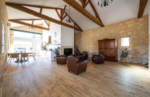 Ambares-et-Lagrave House | Domaine du chauvet