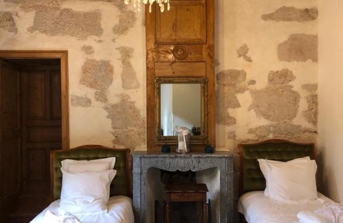 Montanges House | Domaine du Très-Haut - Château de Montanges